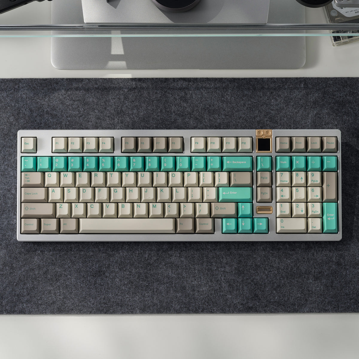 Athena 1800 with PBTfans Budgerigar