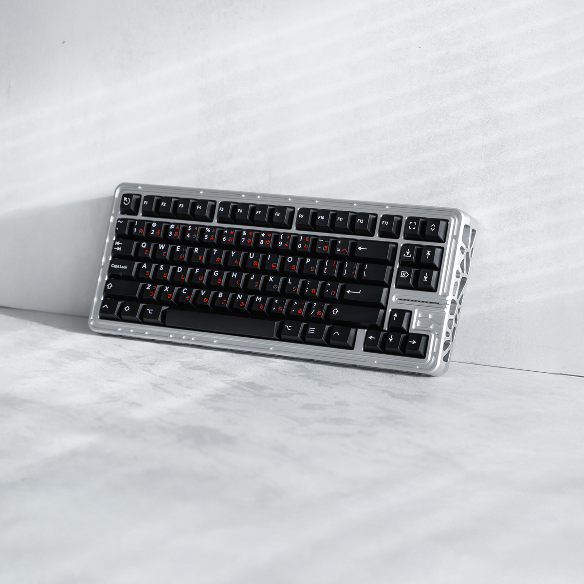 Holy80 ホットスワップ版（Lucy R2キーキャップ付属）